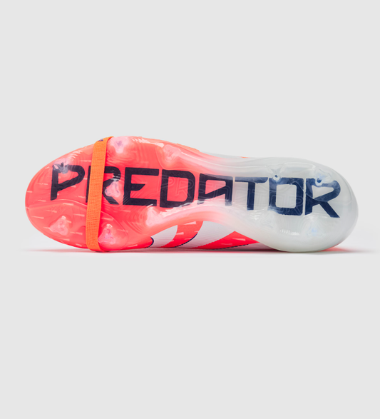 Chuteiras Adidas Predator com cadarço